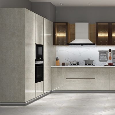 Sleek Supplier Gloss Lacquer Kitchen Cabinet with Practical Accessories