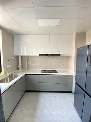 Elegant European Kitchen Cabinet With Modern Design And Functionality