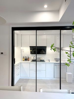 Modern White Cupboard High Quality Wooden Melamine Kitchen Cabinet Set