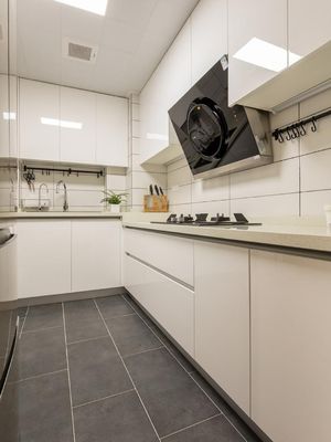 Simple Modern High Gross Lacquer Kitchen Cabinet With Marble Countertop