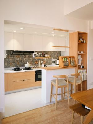 Customized MDF Laminate Wholesale Grey Lacquer Storage Pantry Kitchen Cabinets