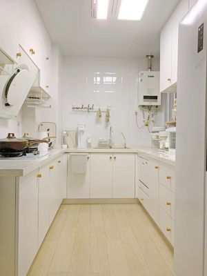 Custom American Oak  White Paint Kitchen Cabinet For Apartment
