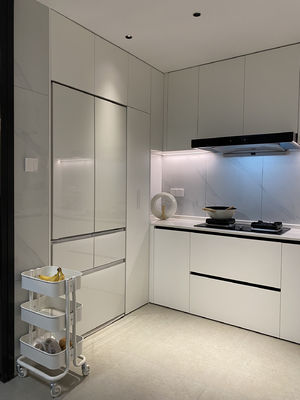 Hotel European Style Luxury Solid Wood Base Prefabricated Kitchen Cabient