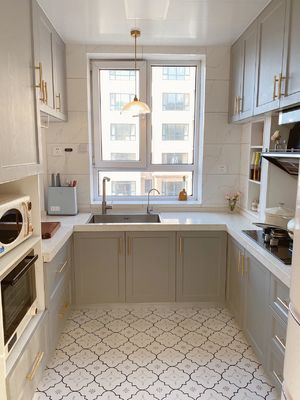 Direct Supplier High Gloos White PVC Finish Kitchen Cabinet With Wooden Melamine