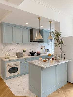 Kitchen Pantry Cupboard Lacquer MDF Kitchen Cabinet Design From China