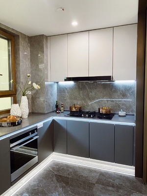 Laminated Melamine Finish Vertical Wood Grain Frameless Kitchen Cabinet For Home