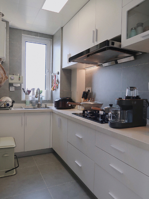Atmospheric Multi-Color Texture Mix And Match Modern Kitchen Cabinets