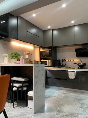 Contemporary Modern Style Two Tone Slab Panel Dark Kitchen Cabinet