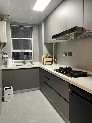 Modern Kitchen Cupboard Melamine Kitchen White Lacquer Chinese Furniture