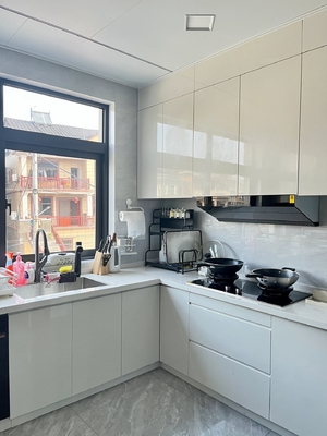 Modern Light Grey Shaker Style Kitchen Cabinet With Dtc Hardware For Hotel