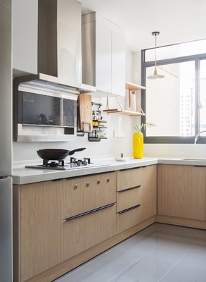 Waterproof Classic Lacquer Kitchen Cabinet With Bar Counter Or Apartment