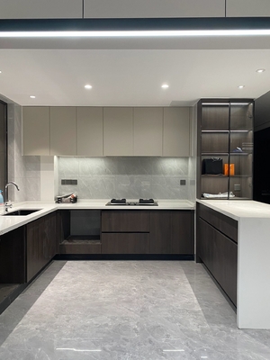 Waterproof Classic Lacquer Kitchen Cabinet With Bar Counter Or Apartment