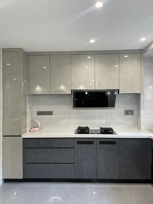 Apartment High Glossy Lacquer Doors Free Handles Modern Kitchen Furniture