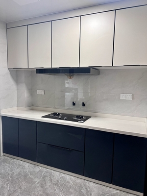 Apartment High Glossy Lacquer Doors Free Handles Modern Kitchen Furniture