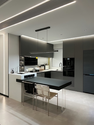 Modern Handleless MDF Kitchen Cabinet Push-To-Open Design