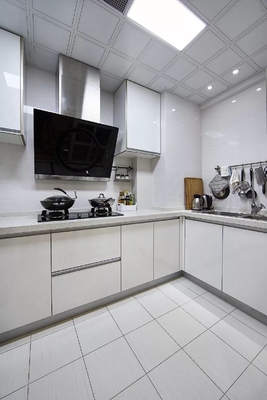 L Shape Plywood Kitchen Cabinets with Quartz Countertop